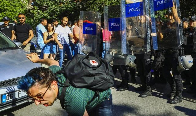 Τουρκία: Δακρυγόνα και 36 συλλήψεις στην πορεία του Pride