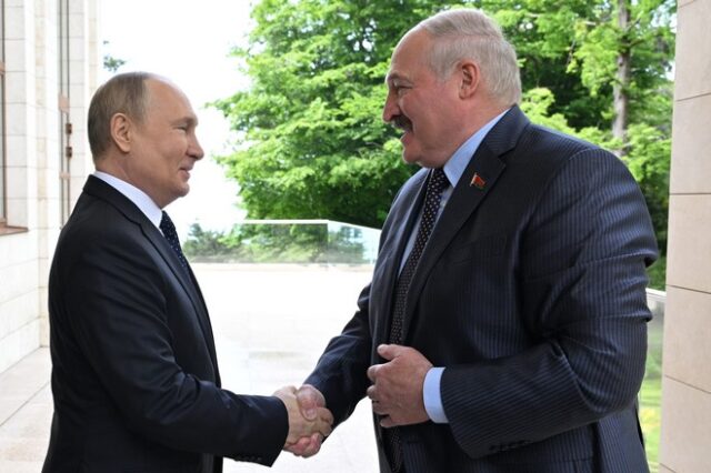 Η Ρωσία ξεκίνησε τη μεταφορά πυρηνικών όπλων στη Λευκορωσία