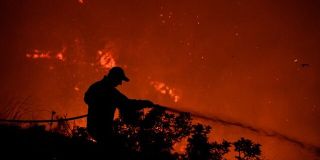 Φωτιές: Καλύτερη εικόνα στην Αχαΐα αλλά μεγάλο το μέτωπο – Φόβος για αναζωπυρώσεις στο Ρέθυμνο