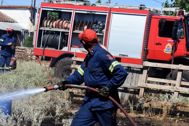 Φωτιά στην Αγία Μαρίνα Κορωπίου – Προληπτική εκκένωση στην περιοχή Ασκός στην Ζάκυνθο