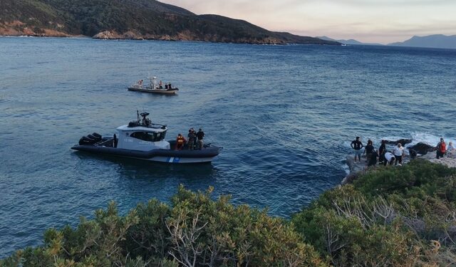 Πτώση ελικοπτέρου στη Σάμο: Ζωντανός εντοπίστηκε ο αγνοούμενος – Βγήκε μόνος του στη στεριά