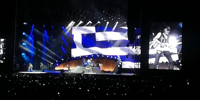 Scorpions και Alice Cooper “τράνταξαν” το ΟΑΚΑ: Πόσο άλλαξαν το “Wind of change” και ένας αποκεφαλισμός επί σκηνής