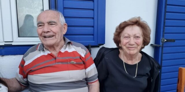 Στη Σίφνο υπάρχει ένα ζευγάρι που χαρίζει διακοπές στα παιδιά των πολέμων