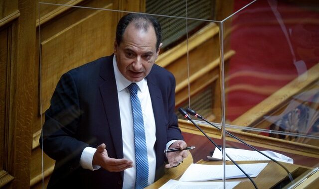 Σπίρτζης: Ζητά απαντήσεις για τις σχέσεις στελεχών της ΝΔ με την Uber, μετά τις αποκαλύψεις