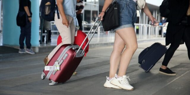 Εντυπωσιακά κινείται ο τουρισμός στο Νότιο Αιγαίο – Πάνω από 1,7 εκατομμύρια ξένοι επισκέπτες