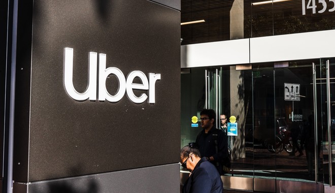 Κυβέρνηση: Δεν υπάρχει τίποτε που να συνδέει πολιτικά πρόσωπα στη χώρα με την Uber