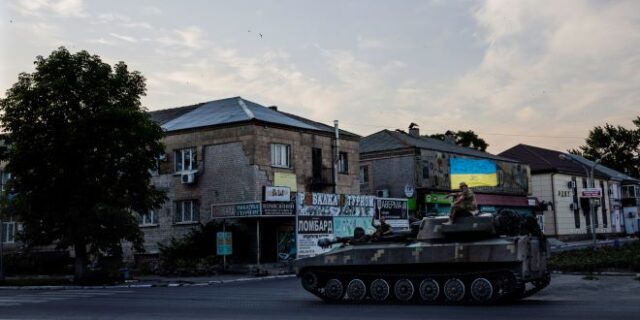 Πόλεμος στην Ουκρανία: Αδιάκοποι βομβαρδισμοί στα ανατολικά – Η Ρωσία ετοιμάζει νέες επιθέσεις