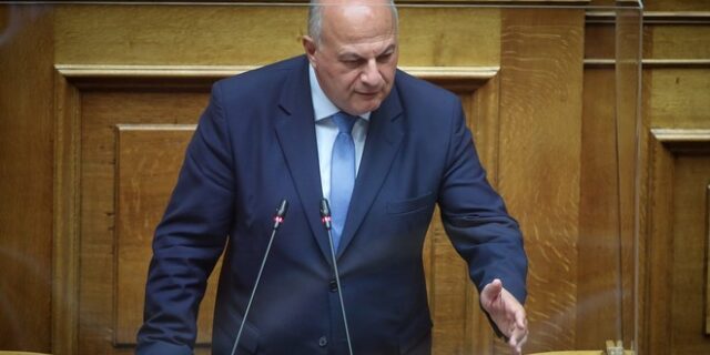 Καταγγελία έξι δικαστικών: “Ο Τσιάρας ζήτησε να μην εγείρει ο κλάδος ζήτημα δώρων εορτών”