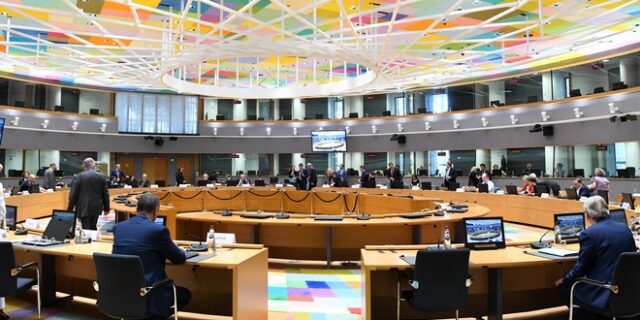 Eurogroup: Στήριξη στους ευάλωτους, προσοχή στο δημόσιο χρέος