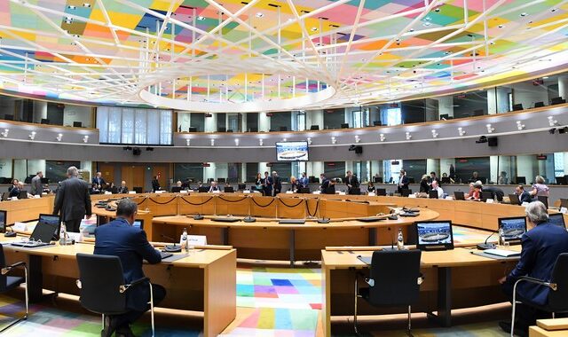 Eurogroup: Στήριξη στους ευάλωτους, προσοχή στο δημόσιο χρέος