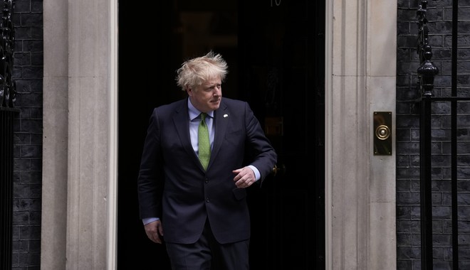 Βρετανία: “Ο τελευταίος να κλείσει την πόρτα” – Τρίτη παραίτηση Υπουργού της κυβέρνησης Τζόνσον