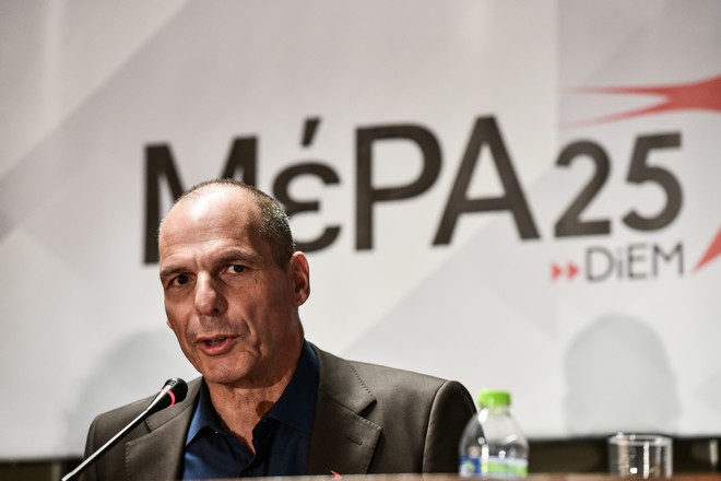 Βαρουφάκης: “Κορυφαία δημοκρατική στιγμή στην ελληνική πολιτική Ιστορία το δημοψήφισμα του ’15”