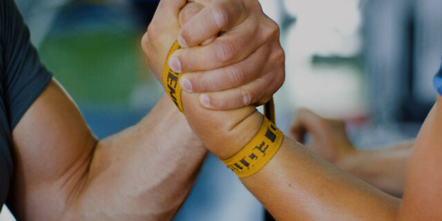 “Ή σε βάζω ή θα με βάλεις εσύ”- Είδαμε αγώνες μπρα ντε φερ στον Ασπρόπυργο