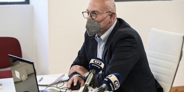 Ζαούτης: Χωρίς καραντίνα οι τουρίστες με κορονοϊό – “Τα κρούσματα δεν είναι ο σημαντικότερος δείκτης”
