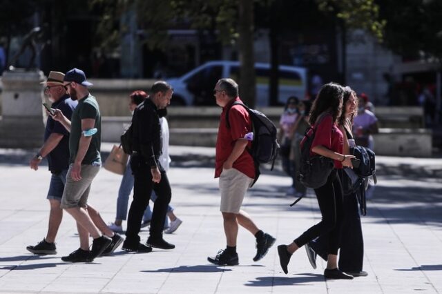 Κορονοϊός: 202 νεκροί και 50.579 κρούσματα σε εβδομαδιαία βάση – Στους 117 οι διασωληνωμένοι