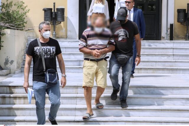 Αλεποχώρι: Ελεύθερος με περιοριστικούς όρους ο 70χρονος – Του απαγορεύτηκε να προσεγγίζει το χωριό