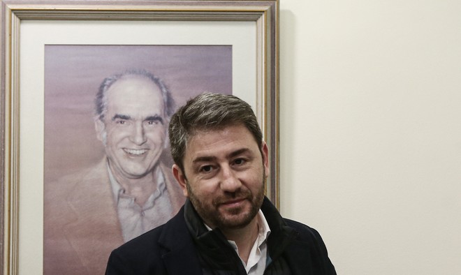 Οι “κοριοί” στον Ανδρουλάκη έκαψαν το σενάριο “Μητσοτάκης ξανά πρωθυπουργός”