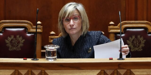 Πορτογαλία: Παραιτήθηκε η υπουργός Υγείας μετά την αναστολή λειτουργείας στα επείγοντα μαευτικών κλινικών