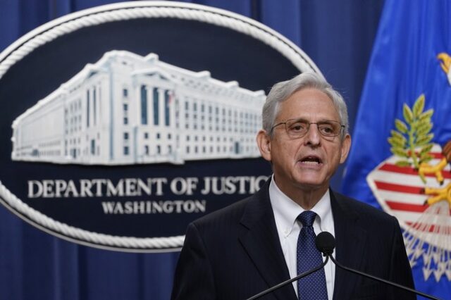 ΗΠΑ: Ο υπουργός Δικαιοσύνης επιβεβαιώνει την έρευνα του FBI στο σπίτι του Ντόναλντ Τραμπ