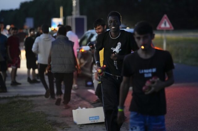 Ολλανδία: Αιτούντες άσυλο απομακρύνθηκαν από ένα υπερπλήρες κέντρο υποδοχής