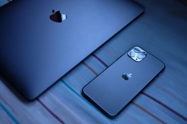 Παρουσιάστηκαν τα νέα iPhone 15 της Apple: Τα χαρακτηριστικά τους και η πιθανή ημερομηνία κυκλοφορίας