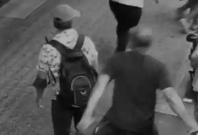 Σοκαριστικό βίντεο από αναίτια επίθεση σε άνδρα στη Νέα Υόρκη – Σε κρίσιμη κατάσταση το θύμα