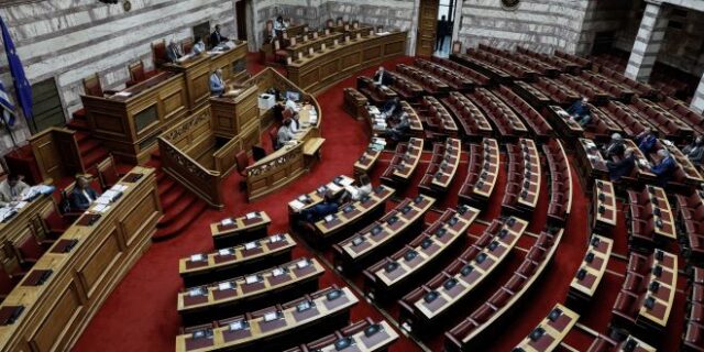 Υποκλοπές: Αίτημα του ΠΑΣΟΚ για σύγκληση της Επιτροπής Θεσμών και Διαφάνειας – Τα 5 πρόσωπα που ζητά να καταθέσουν
