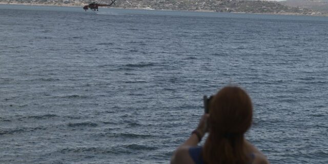 Οριοθετήθηκε η φωτιά στη Νέα Πέραμο – 40 πυρκαγιές το τελευταίο 24ωρο