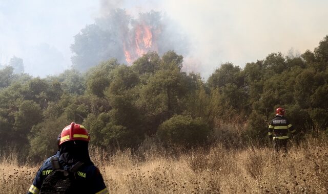 Για 12η μέρα καίει η φωτιά στη Βάλια Κάλντα