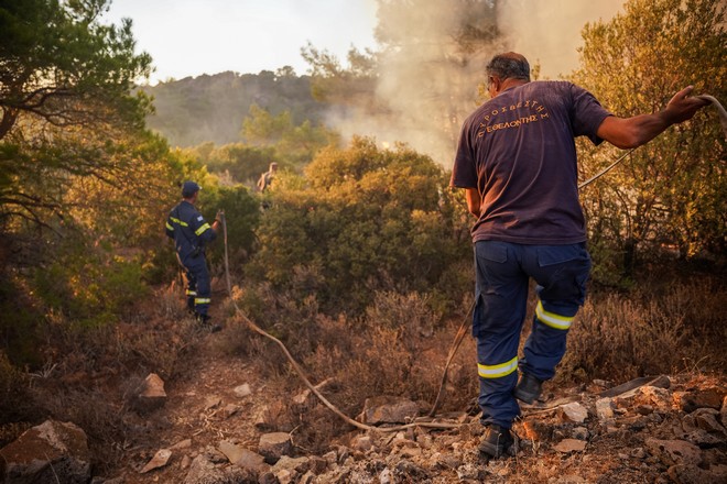 Οριοθετήθηκε σύντομα φωτιά που ξέσπασε στην Σπιάντζα Πύργου