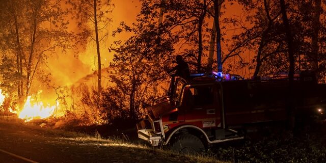 Γαλλία: Τρομακτικές εικόνες από τα πύρινα μέτωπα – Βοήθεια στέλνει η Ευρώπη