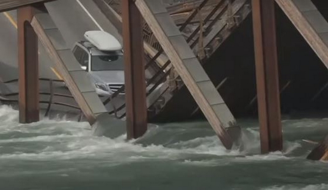 Νορβηγία: Κατέρρευσε γέφυρα, κινδύνευσαν οδηγοί