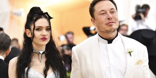 Η Grimes θέλει αυτιά ξωτικού και δόντια βαμπίρ και ο Έλον Μασκ της απαντά