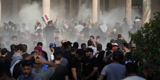 ΥΠΕΞ: Ανησυχία για τις συγκρούσεις στο Ιράκ ενώ αυξάνεται ο αριθμός νεκρών και τραυματιών