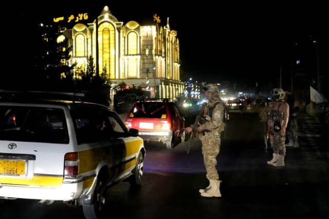 Αφγανιστάν: Δεκάδες νεκροί από έκρηξη σε τζαμί της Καμπούλ