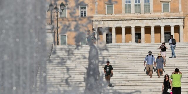 Καιρός: Σταδιακή πτώση της θερμοκρασίας από την Κυριακή