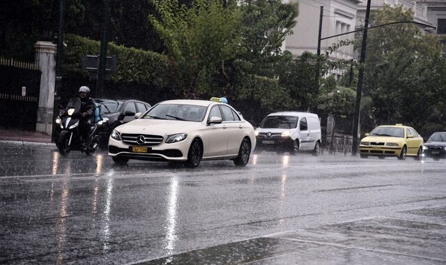 Καιρός Αθήνα: Βροχές στα ανατολικά και τα βόρεια
