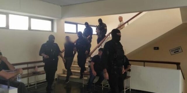 Κρήτη: Για “ρατσιστικούς λόγους” η επίθεση στους Γερμανούς – Τι αναφέρει το κατηγορητήριο