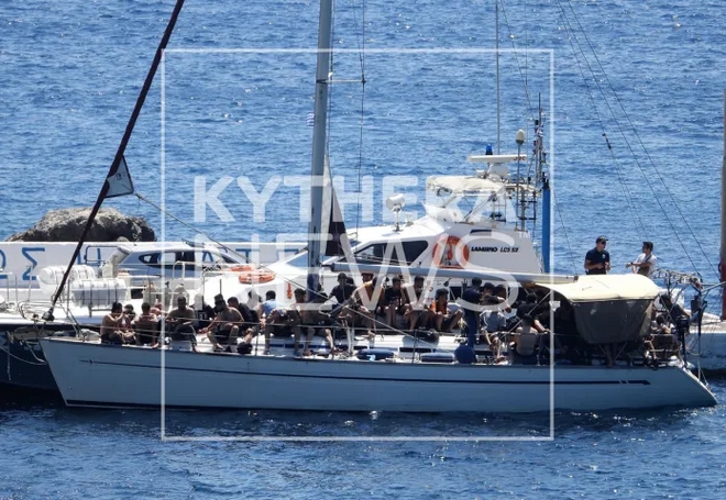Κύθηρα: Δύο ιστιοφόρα με 170 μετανάστες προσέδεσαν στο νησί – Συνελήφθησαν τρεις διακινητές
