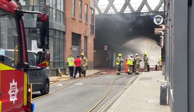 Λονδίνο: Μεγάλη φωτιά κοντά στην στάση London Bridge