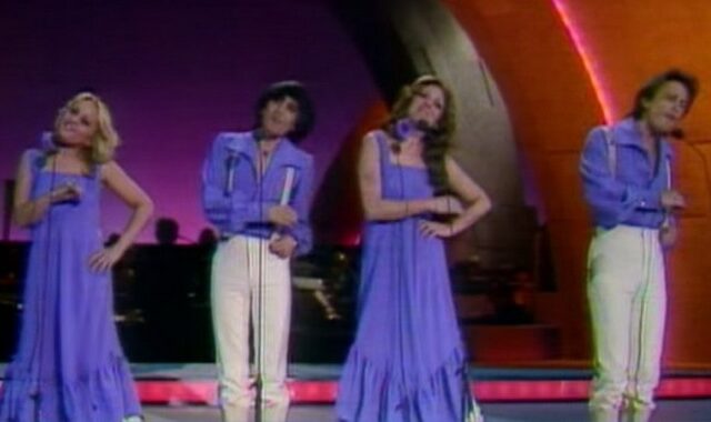 Ρόμπερτ Ουίλιαμς: Μάθημα σολφέζ στη μουσική σκηνή της Eurovision το 1977