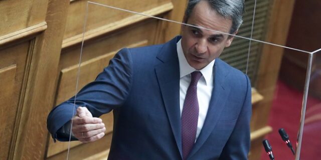 Όλοι εναντίον Μητσοτάκη στη Βουλή για τις υποκλοπές