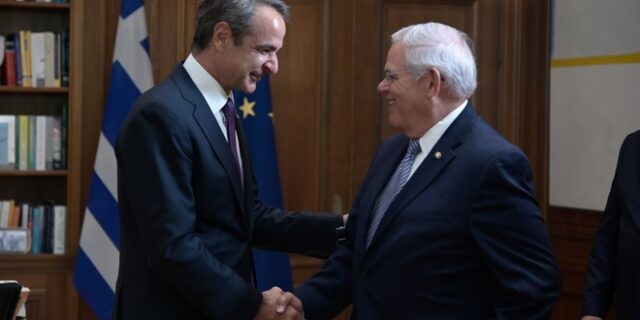 Μενέντεζ σε Μητσοτάκη: Γεωστρατηγικό κέντρο η Αλεξανδρούπολη