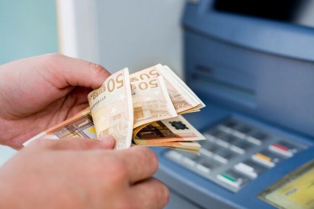 Τσίπρας στη ΔΕΘ: “Αύξηση του κατώτατου μισθού στα 800 ευρώ” – Τι είπε για 13η σύνταξη και αναδρομικά