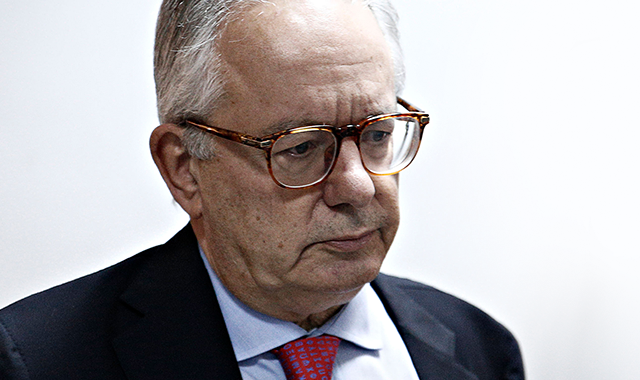 Νίκος Αλιβιζάτος: “Οι κυβερνήσεις παραιτούνται, όταν υπάρχουν σκάνδαλα με πρωθυπουργικές ευθύνες”