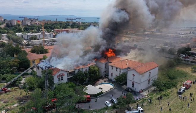 Κωνσταντινούπολη: Φωτιά στο ελληνικό νοσοκομείο – Μεγάλη καταστροφή
