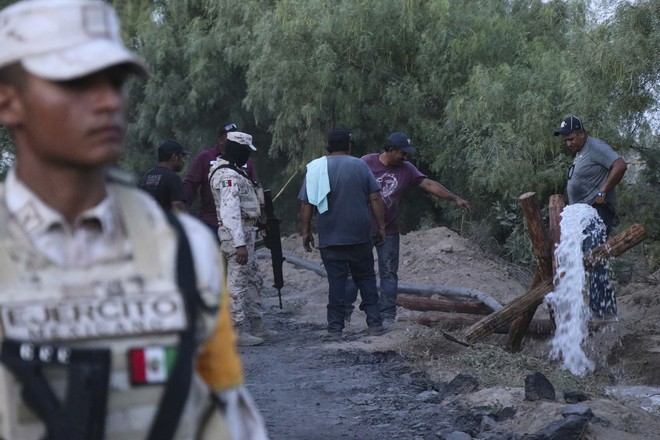 Μεξικό: Αγωνία για τους 10 παγιδευμένους ανθρακωρύχους – Ανέβηκε το επίπεδο του νερού