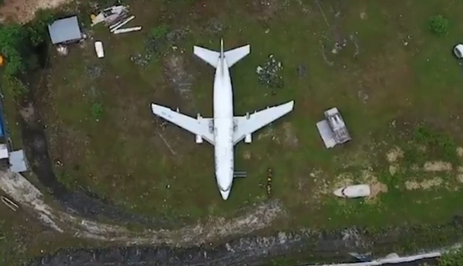 Μπαλί: Μυστήριο με εγκαταλελειμμένο Boeing 737 – Κανείς δεν ξέρει πως βρέθηκε στο σημείο