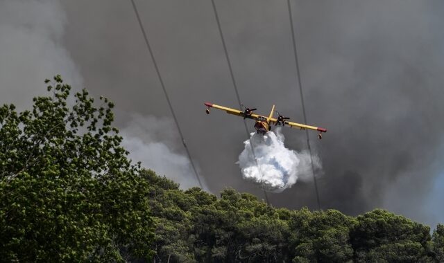 Μεγάλη φωτιά στην Πύλο – Εντολή εκκένωσης για το Μεσοχώρι