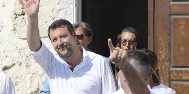 Ιταλία: Κέντρο και άκρα δεξιά “φαβορί” των βουλευτικών εκλογών